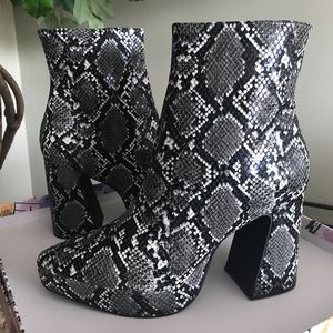 Jeffrey Campbell Platform Boot